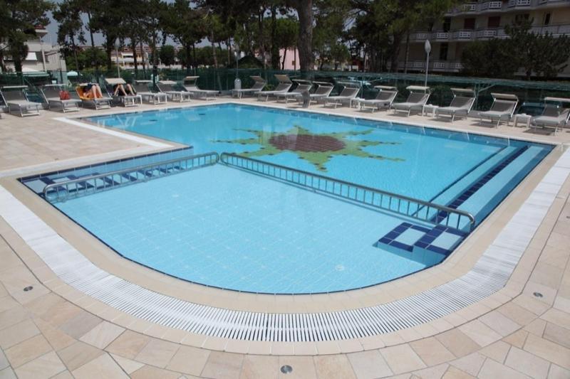 Hotel Helen Caorle Esterno foto