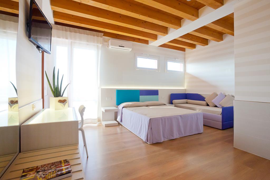 Hotel Helen Caorle Esterno foto
