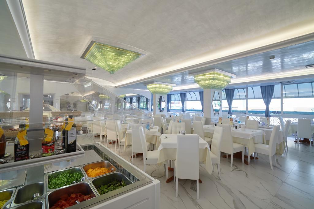 Hotel Helen Caorle Esterno foto