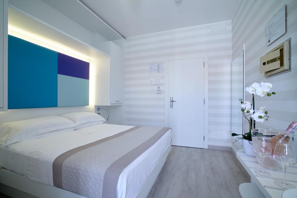 Hotel Helen Caorle Esterno foto